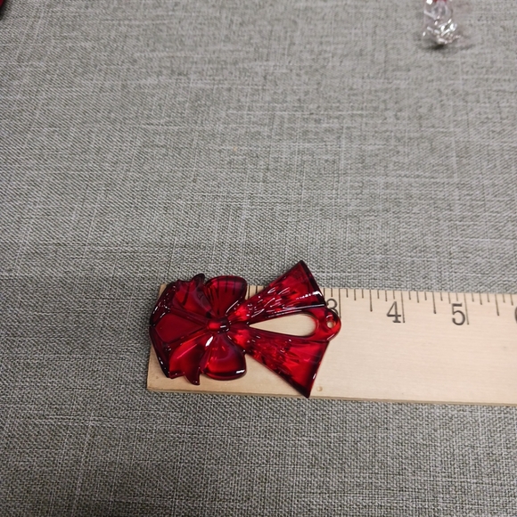 Waterford Crystal 2010 Lismore Red Toasting Flute Ornament With Enhancer NIB - Picture 11 of 11